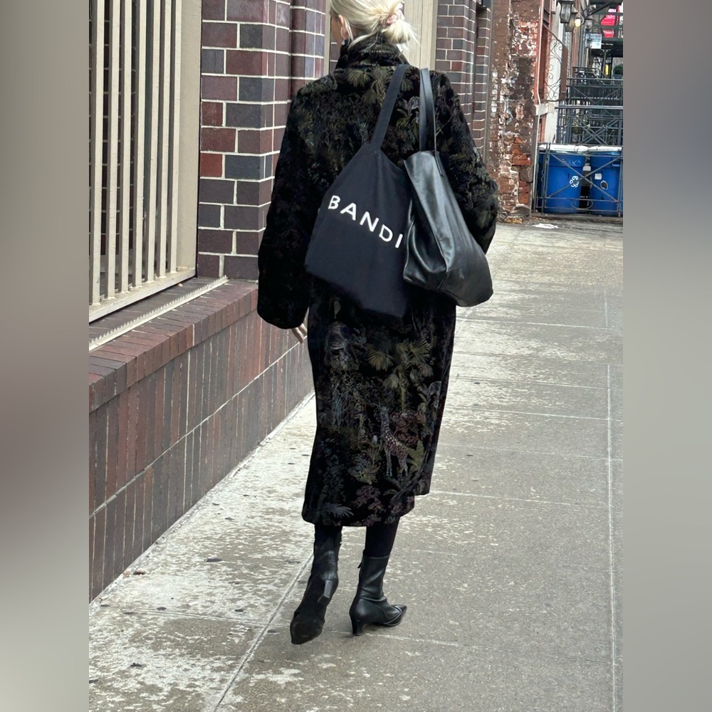 Coat wanted: Do you recognize this jacket?